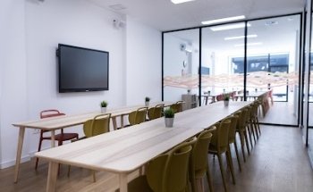 Aura Formación - Academia Oposiciones Magisterio