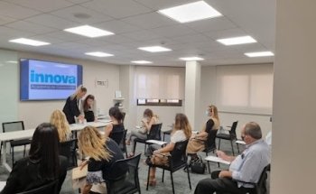 Centro Innova - Academia de Oposiciones Sevilla